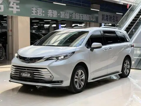 Toyota 赛那 2021