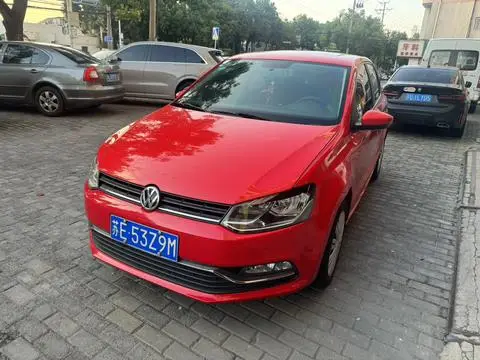 Volkswagen Polo 2016 — фото 1