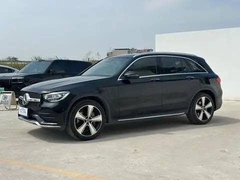 Mercedes-Benz GLC 2022 — фото 1