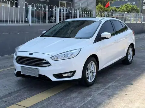 Ford Focus 2018 — фото 1