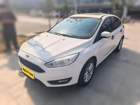 Ford Focus 2018 — фото 1