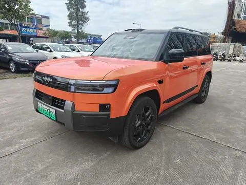 BYD Leopard 钛7 PHEV 2025