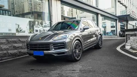 Porsche Cayenne 2025