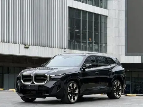 BMW XM 2023