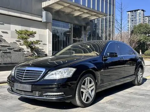 Mercedes-Benz S-Class 2012