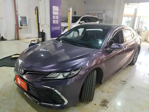 Toyota Camry 2021