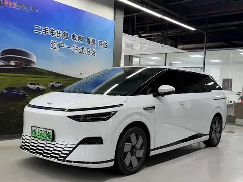 XPeng 小鹏X9 2024