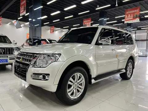 Mitsubishi Pajero 2019 — фото 1