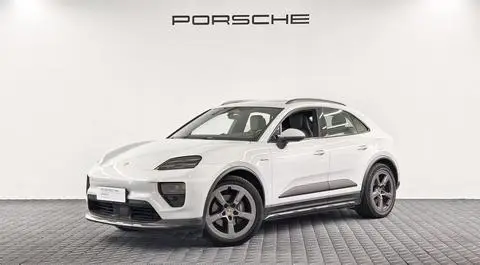 Porsche Macan EV 2024