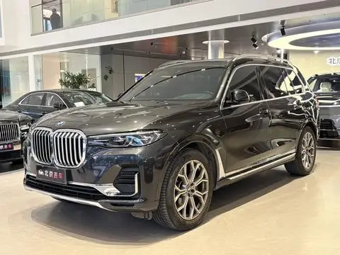 BMW X7 2021