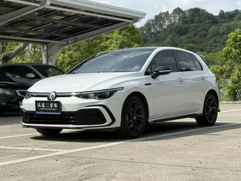Volkswagen Golf 2021