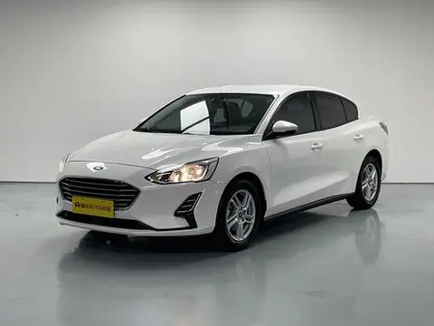 Ford Focus 2019 — фото 1