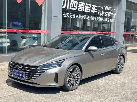 Nissan Teana 2022