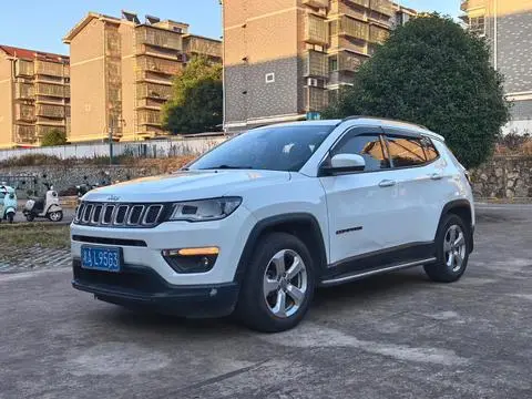 Jeep 指南者 2017