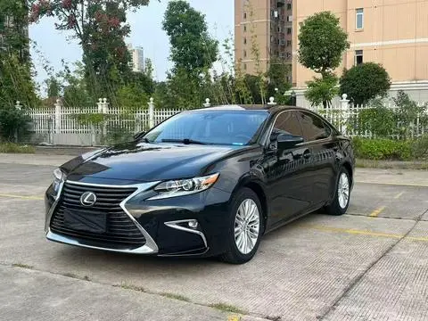 Lexus ES 2015