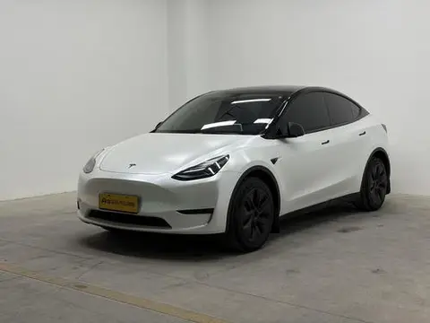 Tesla Model Y 2023 — фото 1