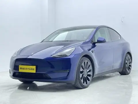 Tesla Model Y 2022