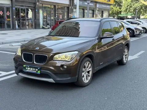 BMW X1 2012 — фото 1