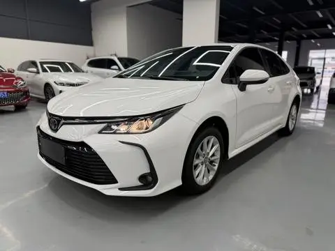 Toyota Corolla 2021 — фото 1