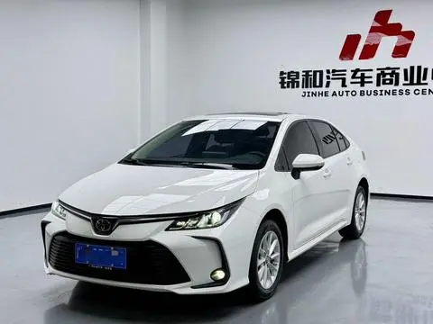 Toyota Corolla 2023 — фото 1