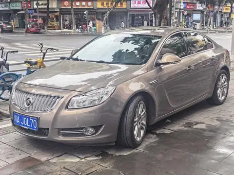 Buick Regal 2011