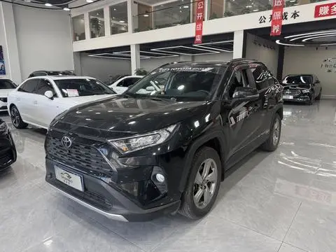 Toyota RAV4 2021