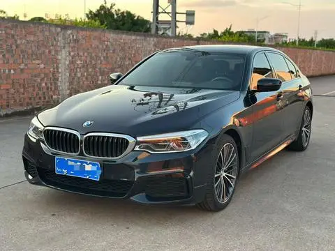 BMW 5 Series 2019 — фото 1