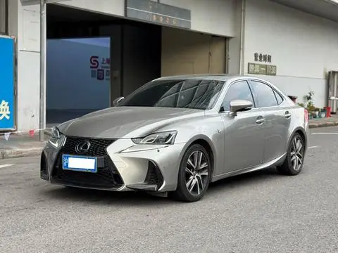 Lexus IS 2017