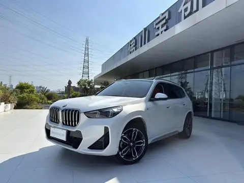 BMW X1 2025 — фото 1