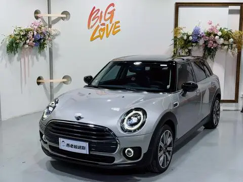MINI CLUBMAN 2023