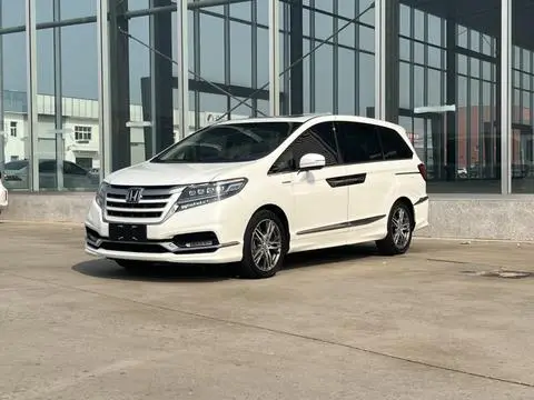 Honda 艾力绅 2019 — фото 1