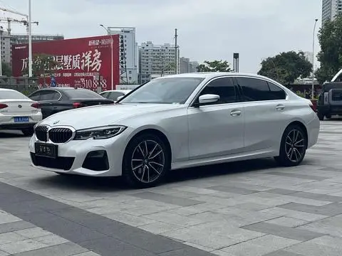 BMW 3 Series 2021 — фото 1