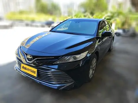 Toyota Camry 2018 — фото 1