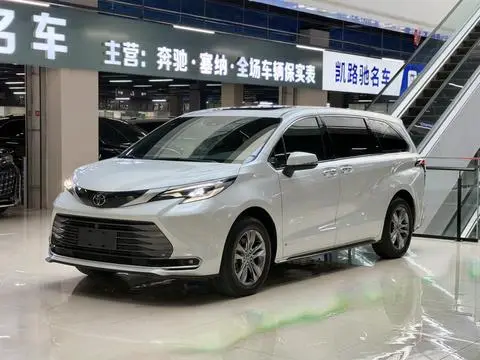 Toyota 赛那 2024