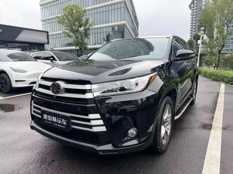 Toyota Highlander 2021