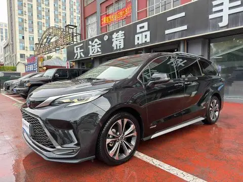 Toyota Granvia 2023