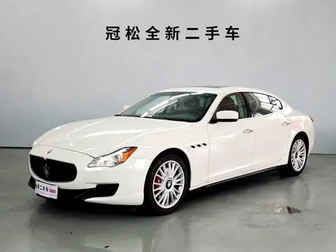 Maserati Quattroporte 2013