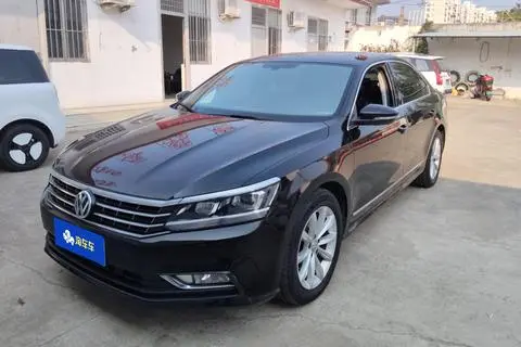 Volkswagen Passat 2017 — фото 1