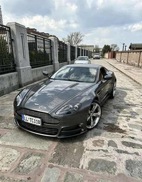 Aston Martin Vantage 2007