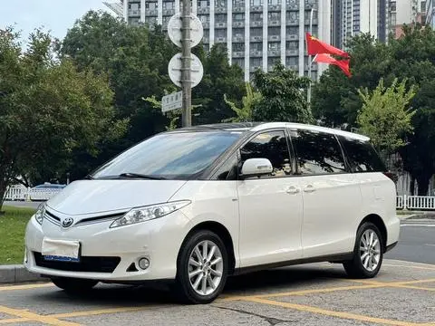 Toyota 普瑞维亚 2017 — фото 1