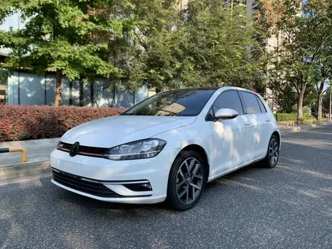 Volkswagen Golf 2018 — фото 1