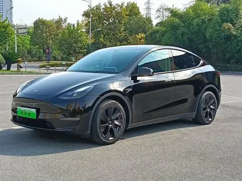 Tesla Model Y 2022 — фото 1