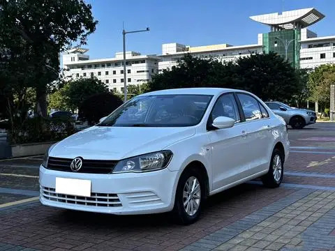 Volkswagen Jetta 2013 — фото 1