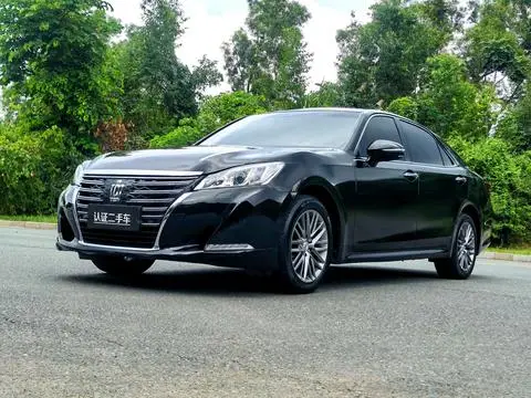 Toyota Crown 2017