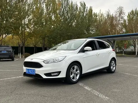 Ford Focus 2018 — фото 1