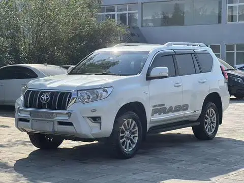 Toyota Prado 2019 — фото 1