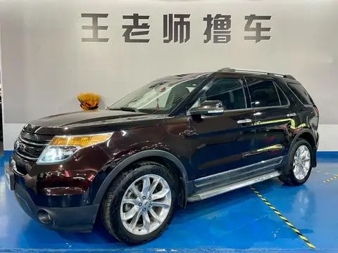 Ford 探险者 2013 — фото 1