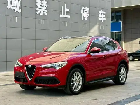 Alfa Romeo Stelvio斯坦维 2020