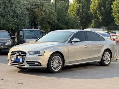 Audi A4L 2015 — фото 1
