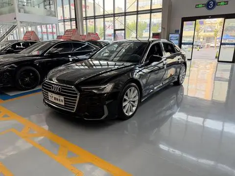 Audi A6L 2022